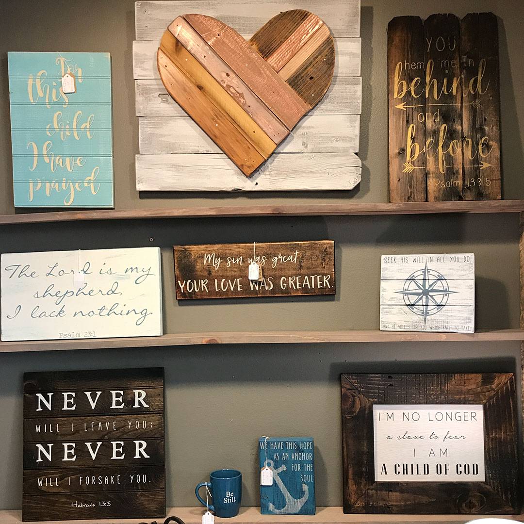 DalRichTowneSquare-Mercantile-Carousel-Wood-Signs DalRichTowneSquare-Mercantile-Carousel-Wood-Signs